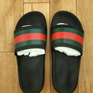 men's size 6 Gucci slippers